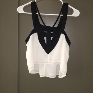 White and black Tea & Cup detailed crop top